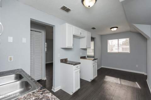 2661 W 25th Street, Jacksonville FL - photo 15 of 35
