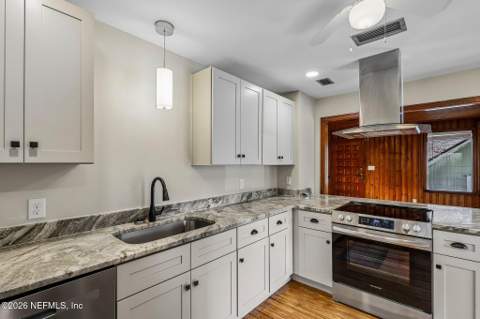 719 Cherokee Street, Jacksonville FL - photo 11 of 25