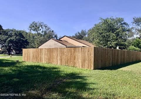 5520 Community Oaks Court, Jacksonville FL - photo 10 of 12