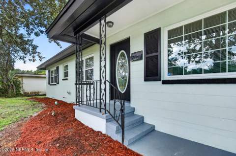 6317 Graves Street, Jacksonville FL - photo 10 of 54