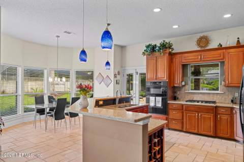 11627 Sherborne Circle, Jacksonville FL - photo 15 of 50