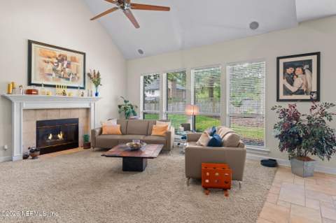 11627 Sherborne Circle, Jacksonville FL - photo 12 of 50