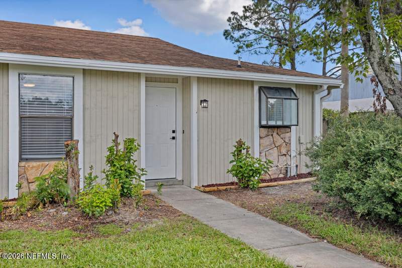 2 bedroom Townhouse at 2668 Sunrise Village Drive #B, Sunrise Village, Orange Park — photo 4