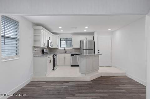 2668 Sunrise Village Drive #B, Orange Park FL - photo 9 of 35