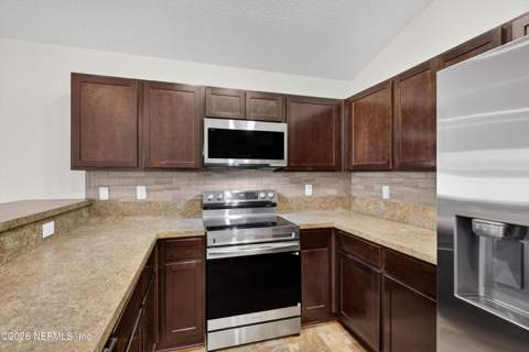 4742 Creek Bluff Lane, Middleburg FL - photo 9 of 43