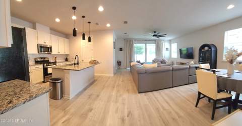 2995 Farmall Drive, Jacksonville FL - photo 8 of 42
