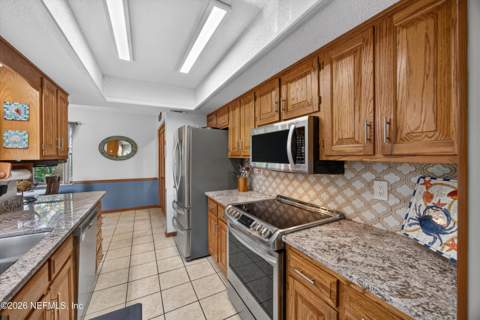8565 Echoridge Court, Jacksonville FL - photo 14 of 40