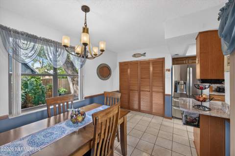 8565 Echoridge Court, Jacksonville FL - photo 16 of 40