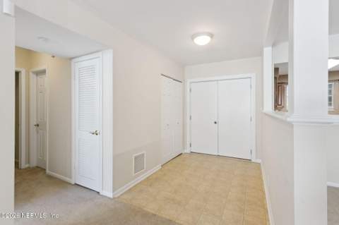 4242 Ortega Boulevard #18, Jacksonville FL - photo 8 of 30