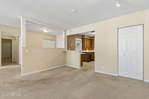 4242 Ortega Boulevard #18, Jacksonville FL - photo 13 of 30
