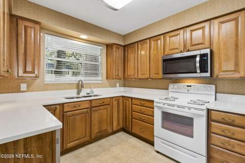 4242 Ortega Boulevard #18, Jacksonville FL - photo 15 of 30