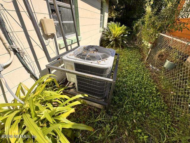 2 bedroom Single Family Residence at 1723 Fairfax Street, Duval Inv Cos, Jacksonville — photo 3