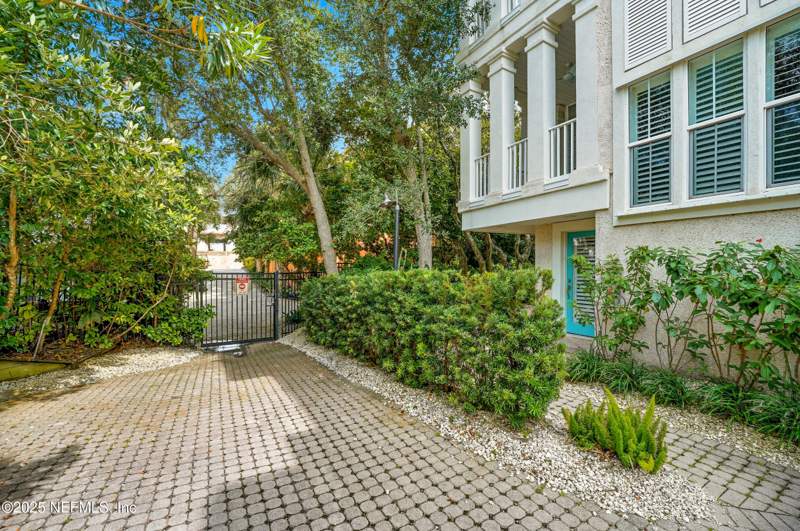 4 bedroom Condominium at 50 Beach Cottage Lane #204, Cottages Of Atlantic Bch, Atlantic Beach — photo 4