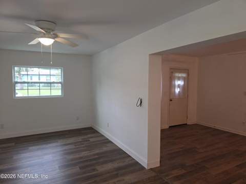 8815 Macarthur Court, Jacksonville FL - photo 6 of 11
