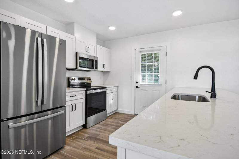 3 bedroom Single Family Residence at 1827 Fiji Court, Sandalwood, Jacksonville — photo 5