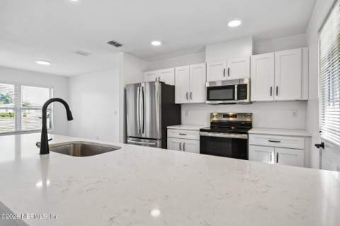 1827 Fiji Court, Jacksonville FL - photo 7 of 25