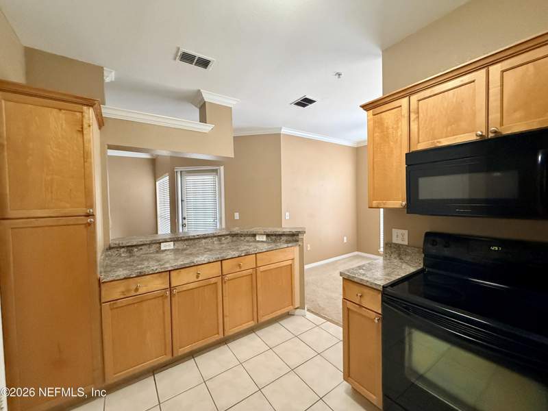 2 bedroom Condominium at 10961 Burnt Mill Road #1528, Reserve At James Island Lc, Jacksonville — photo 4