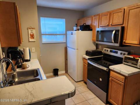 2016 Pullman Avenue, Jacksonville FL - photo 9 of 21