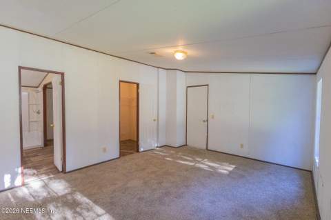 4107 Silver Lake Drive, Palatka FL - photo 10 of 41
