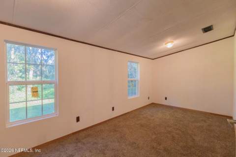 4107 Silver Lake Drive, Palatka FL - photo 19 of 41