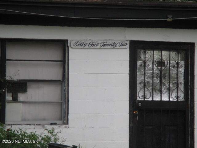 3 bedroom Single Family Residence at 6122 Japonica Road, Magnolia Gardens, Jacksonville — photo 3