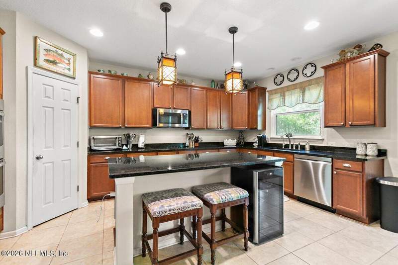 5 bedroom Single Family Residence at 13708 Chipperfield Lane, Victoria Lakes, Jacksonville — photo 5