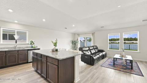1101 Panther Lake Parkway, Jacksonville FL - photo 11 of 31