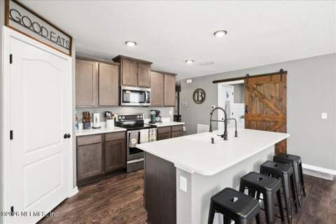 3031 Tidal Creek Court, Green Cove Springs FL - photo 13 of 80