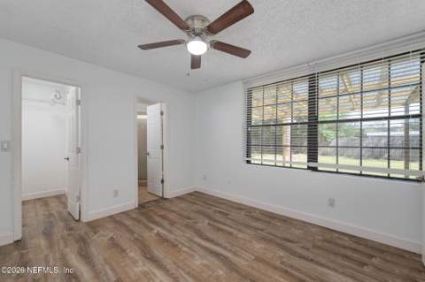 517 Glynlea Road, Jacksonville FL - photo 12 of 32