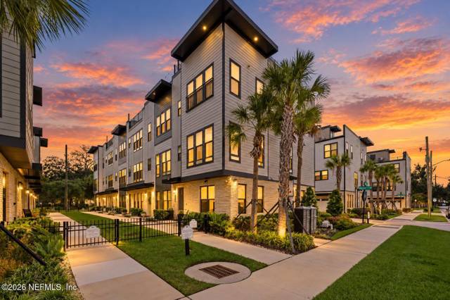 1611 PIAZZA Place home for sale in Terraces At San Marco