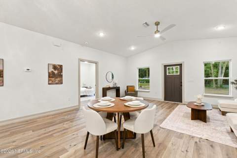 4117 Silver Lake Drive, Palatka FL - photo 12 of 40