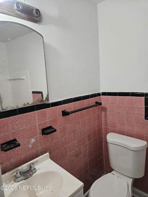 1746 Spires Avenue, Jacksonville FL - photo 8 of 18