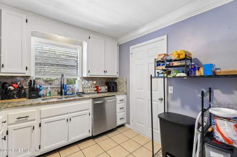 2136 W Nathan Drive, Jacksonville FL - photo 15 of 36