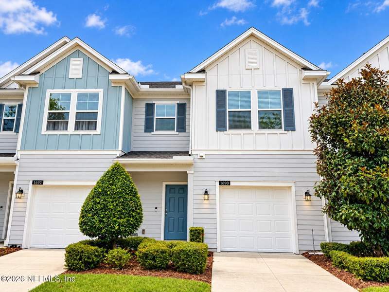 2 bedroom Townhouse at 1690 Pottsburg Point Drive, Pottsburg Pointe, Jacksonville — photo 2