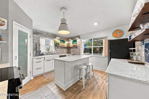 660 Main Street, Atlantic Beach FL - photo 13 of 46