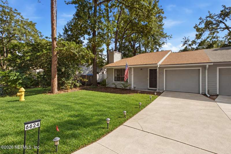 2 bedroom Townhouse at 6624 Wellington Place Lane, Wellington Place, Jacksonville — photo 5