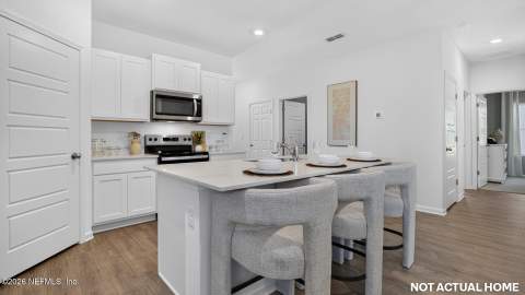 5272 Pheasant Tree Drive, Jacksonville FL - photo 10 of 66