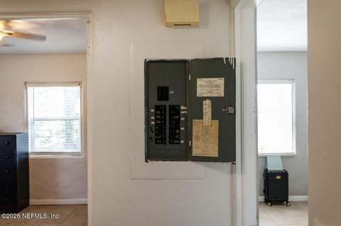 10559 Loyola Drive, Jacksonville FL - photo 9 of 20
