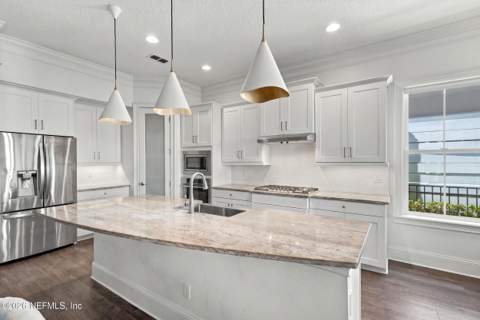 1371 Sunset View Lane, Jacksonville FL - photo 8 of 51
