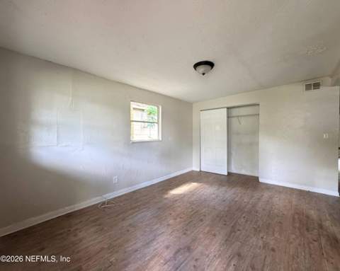 744 Mackinaw Street, Jacksonville FL - photo 8 of 11