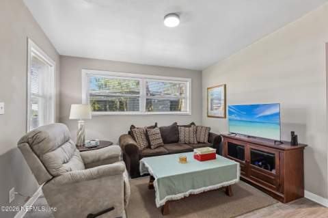 6012 Edgefield Drive, Jacksonville FL - photo 9 of 33