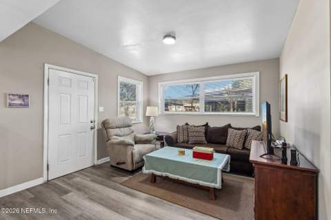6012 Edgefield Drive, Jacksonville FL - photo 10 of 33