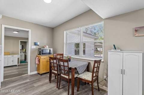 6012 Edgefield Drive, Jacksonville FL - photo 13 of 33