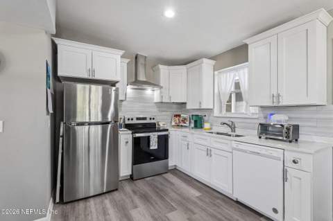 6012 Edgefield Drive, Jacksonville FL - photo 15 of 33