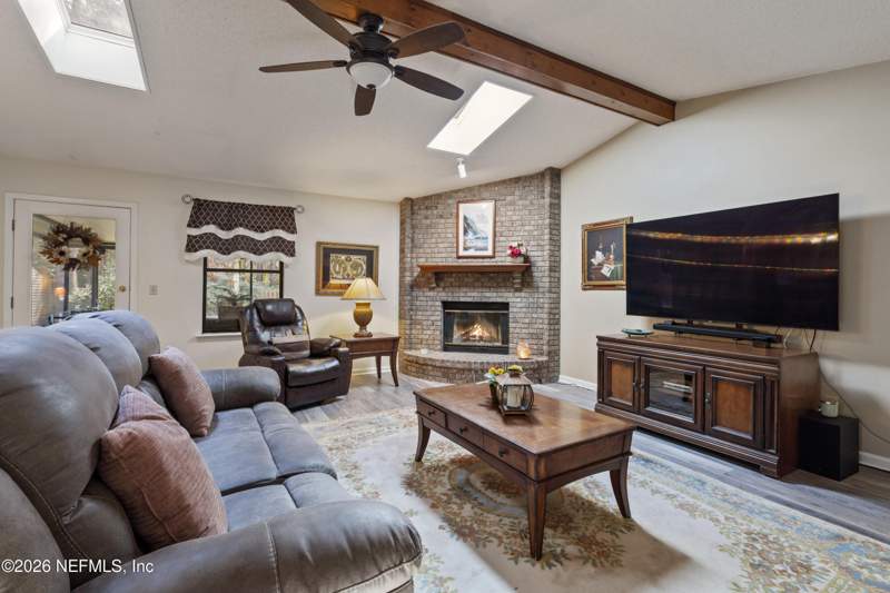 4 bedroom Single Family Residence at 646 Remington Forest Drive, Remington Forest, Jacksonville — photo 5