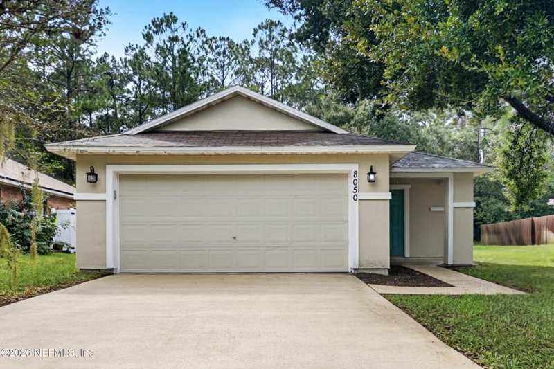 3 bedroom Single Family Residence at 8050 Leafcrest Drive, Argyle Forest East, Jacksonville — photo 1