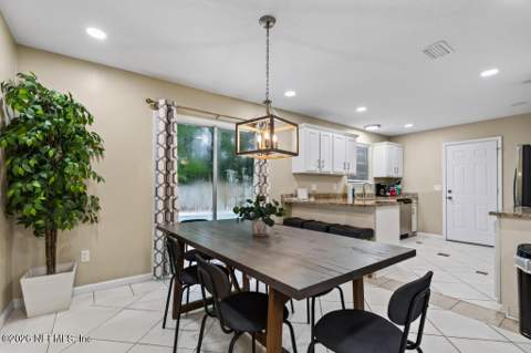 10749 Gelding Drive, Jacksonville FL - photo 15 of 100