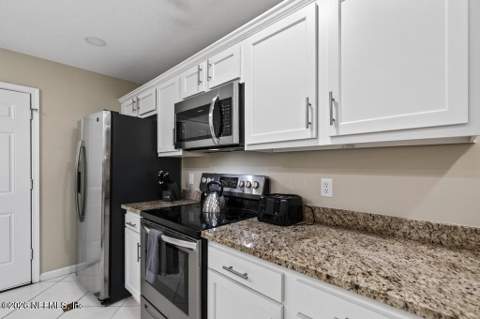 10749 Gelding Drive, Jacksonville FL - photo 17 of 100