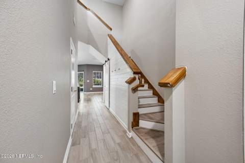 10380 Benson Lake Drive, Jacksonville FL - photo 16 of 44