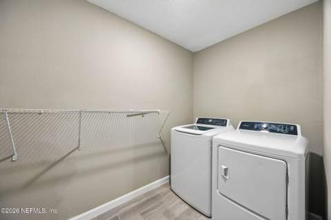 10380 Benson Lake Drive, Jacksonville FL - photo 18 of 44